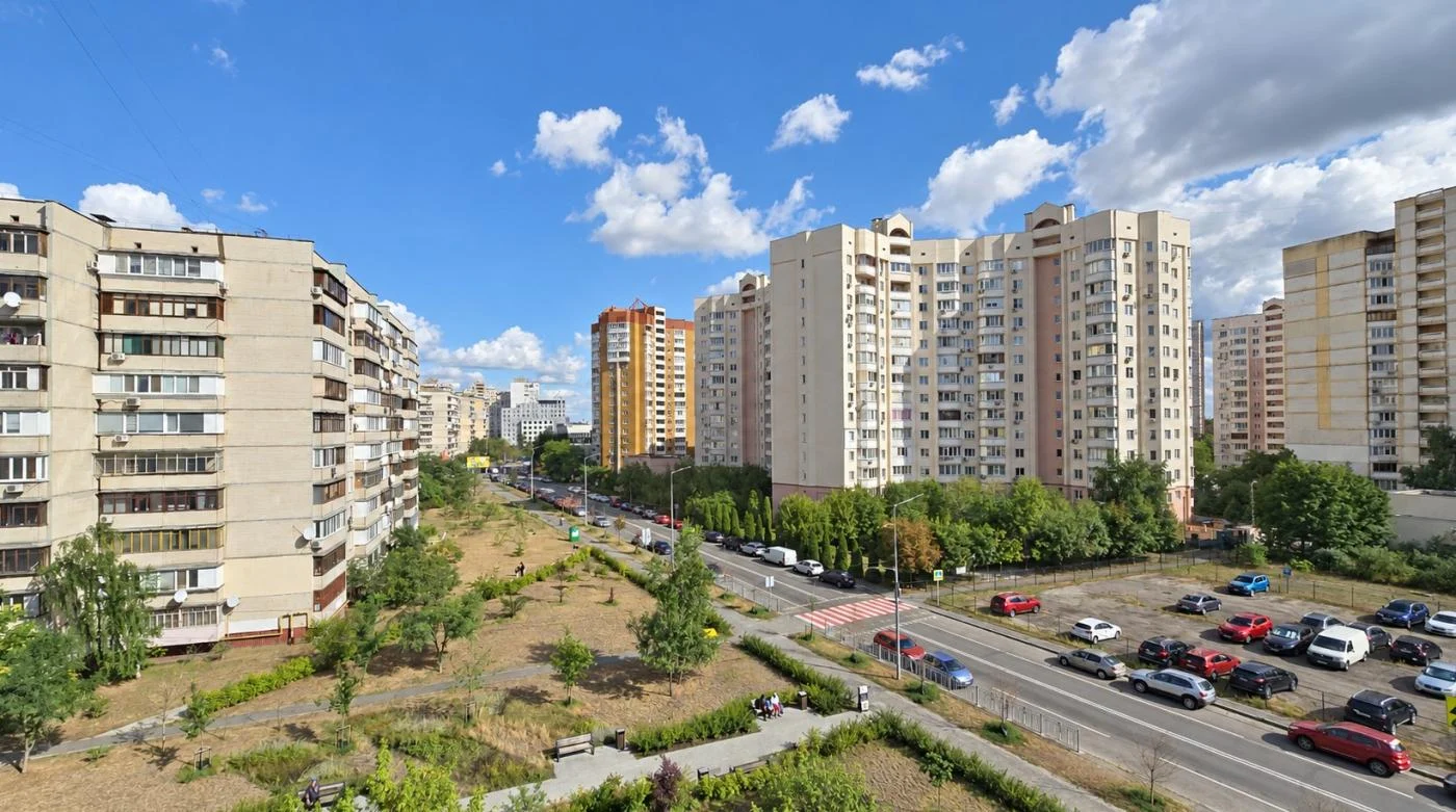 Продаж 3-кімнатна на Позняках | 6 поверх | 2 балкони | меблі | Руденко 15/14
